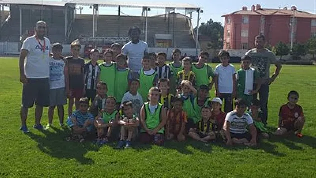 Hisar futbol okulu dikkat çekti