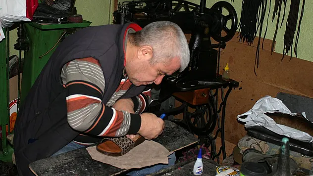 İbrahim Amca, Yıllardır Baba Mesleğini Yaşatıyor