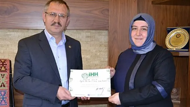 İHH, Eğitim Sen'e teşekkür etti