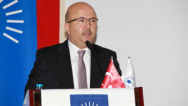 İki anket, iki farklı sonuç