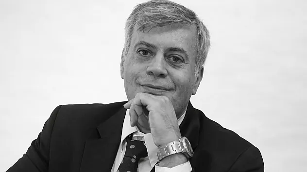 İletişim'in Efsane Hocası Haluk Geray Emekli Oluyor