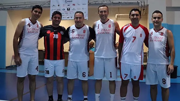İlk yarı finalist Ziraat Bankası