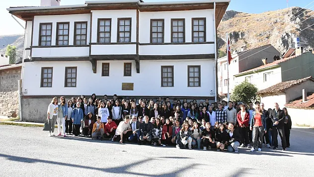 İnönü'ye ziyaretçi akını