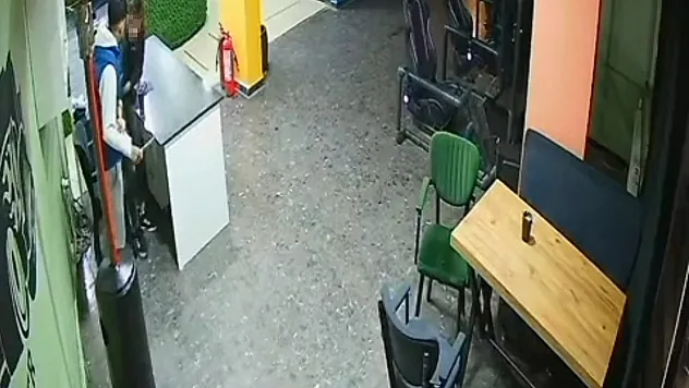 İnternet Kafede Bıçaklanan Çocuğun Durumu Ciddiyetini Koruyor