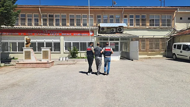 Interpol'ün Kırmızı Bültenle Aradığı Terörist Eskişehir'de Yakalandı