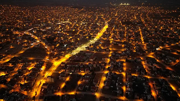Işıklar İçindeki İlçe Havadan Görüntülendi