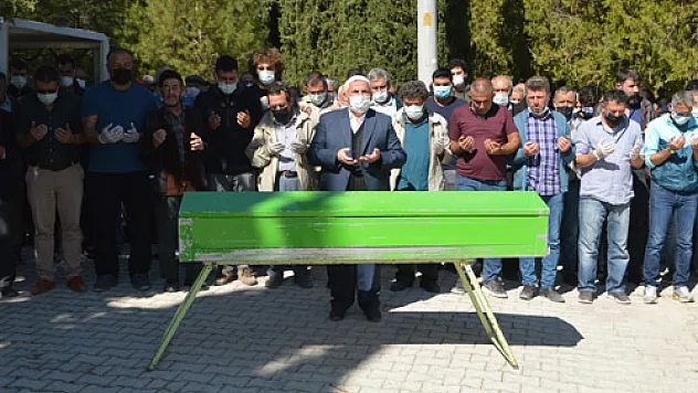Isparta’da inşaat çukuruna düşen öğrenci Afyon’da defnedildi