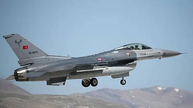 İsrail'e Giden Uçak Kaçırıldı