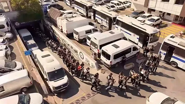 İstanbul'da Sokak Çetelerine Ağır Darbe: 18 İlçede Operasyon, 161 Tutuklama
