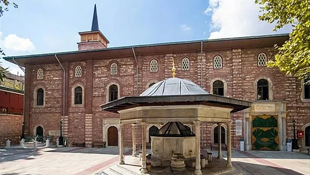 İstanbul'un Unutulmuş Tarihinin Tanığı Arap Cami