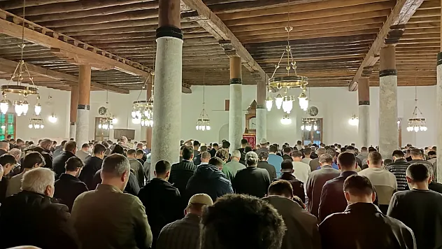 İşte İllerin Bayram Namazı Saatleri