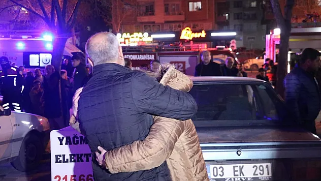 İtfaiye ekipleri engelli çocuğu ve anneyi yanmaktan kurtardı