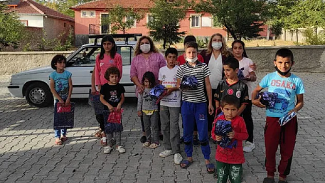 İYİ Parti çocukları unutmadı