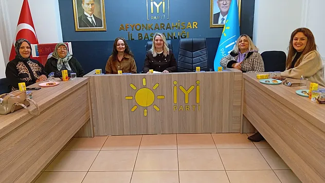 İYİ Parti'li Kadınlar İstişare Toplantısında Buluştu