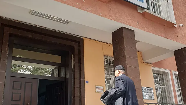 İYİ Parti’de Dr. Münir Pehlivanoğlu da adaylıktan istifa etti