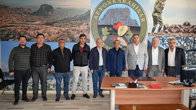 İYİ Parti'den Yarım Elma Derneği'ne ziyaret