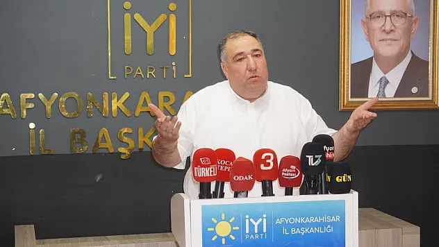 İYİ Partili Mısırlıoğlu'ndan AK Parti'ye 'Bakanlık Kadrosu' Sorusu