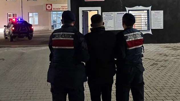 Jandarma Bir Suçluyu Daha Yakaladı