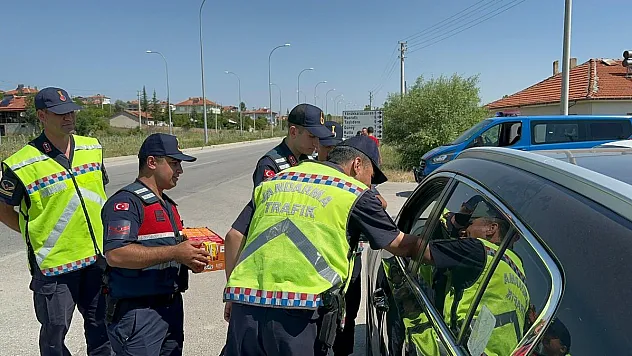 Jandarma ekipleri Bolvadin'de 11 gün boyunca trafik denetimi yaptı