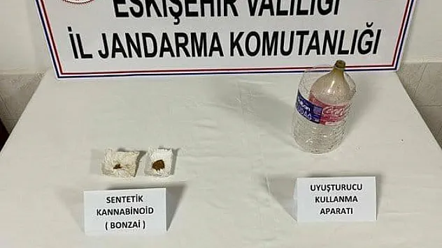 Jandarma Eskişehir'e Uyuşturucu Getiren 2 Şüpheliyi Yakaladı