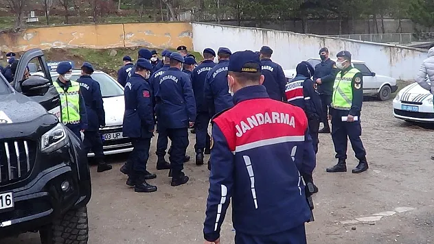 Jandarma personeline güvenli ve ileri sürüş teknikleri eğitimi verildi