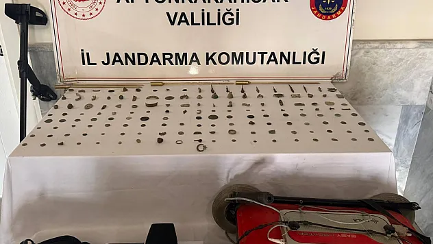 Jandarmadan Define Baskını: Evde Yok Yok!