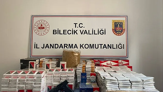Jandarmanın Baskın Yaptığı Evde Kaçak Tütün Ve Ruhsatsız Silah Ele Geçirildi
