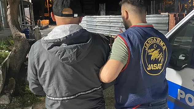 JASAT İzini Sürdüğü Firari Hükümlüyü Isparta'da Yakaladı