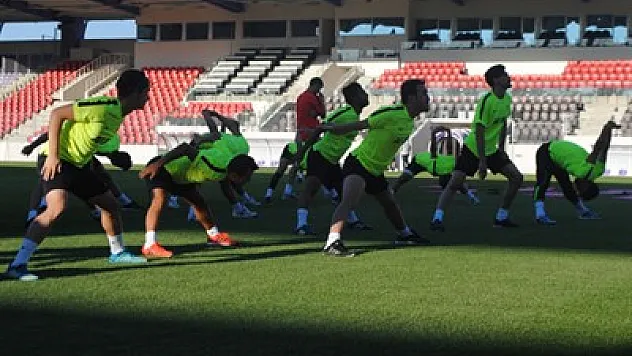 Jetler ilk yarının son önemli maçına çıkacak