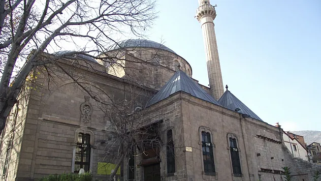 Kabrin belirginleştirilmesi bekleniyor – Kocatepe Gazetesi