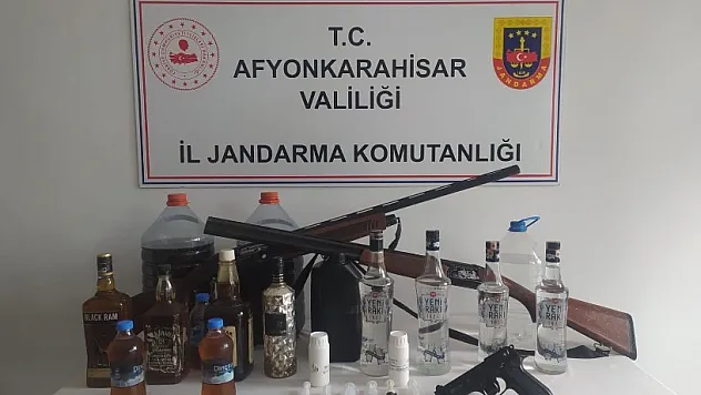 Kaçak alkol operasyonunda 4 gözaltı
