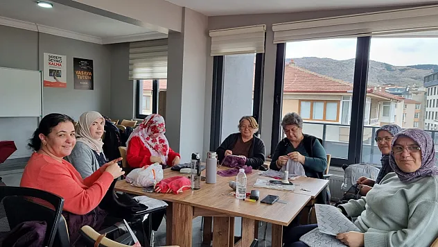 KADEM, Kadınların Sosyal Hayata Katılmasını Sağlıyor