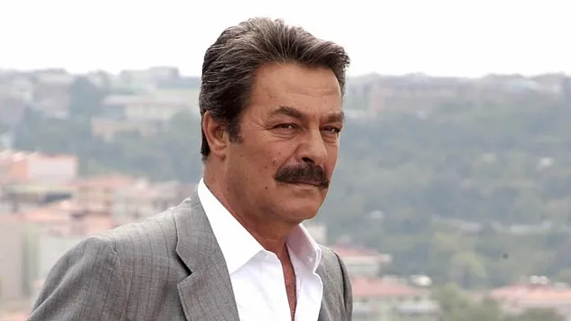 Kadir İnanır Hayatını Kaybetti! İşte Hayatı Ve Bilinmeyenleri