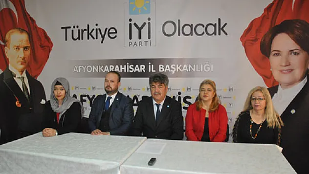 'Kahraman Ordumuzun YANINDAYIZ'