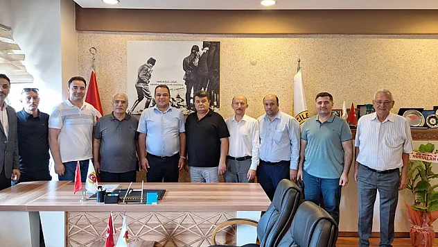 Kale Erkek Öğrenci Yurdu Yönetimi, AGC’yi Ziyaret Etti