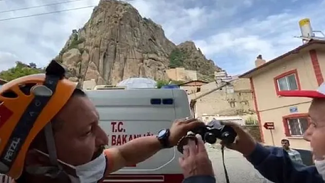 Kaleye çıkan fotoğrafçıyı intihar ediyor sandılar…