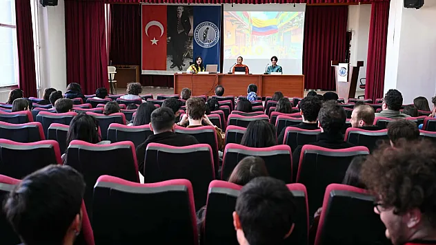 Kamboçya Ve Kolombiya Kültürü Tanıtımı İlgi Gördü