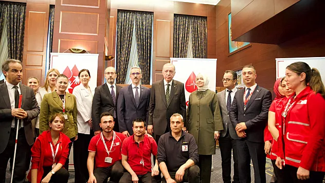 Kan Bağışına Reis Desteği