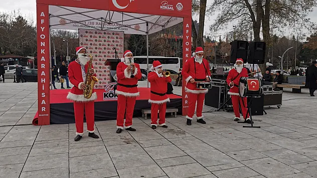 Kandil Simidini De Noel Baba'ya Mı Dağıttıracaksınız?'