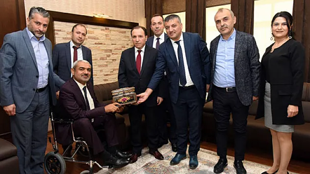 Karakaş’a nezaket ziyareti