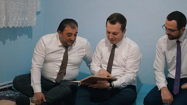Karataş, İlk Ziyaretini Baba Ocağına Yaptı