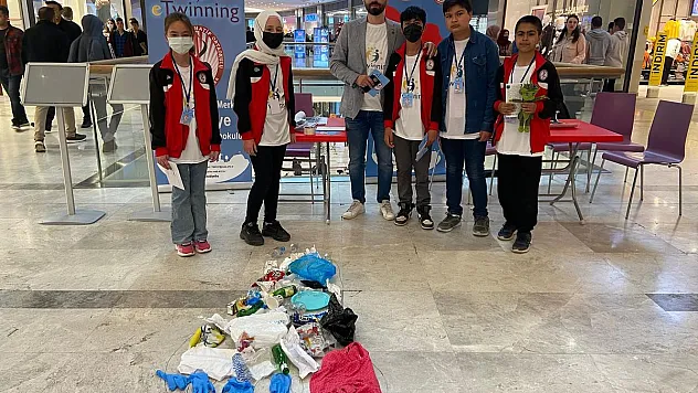 Karbon ayak iziyle çevre kirliliğine dikkat çektiler