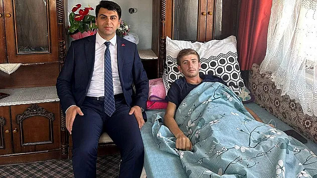 Kaymakam Bahar'dan Pençe Kilit Harekatında Yaralanan Askere 'Geçmiş Olsun' Ziyareti