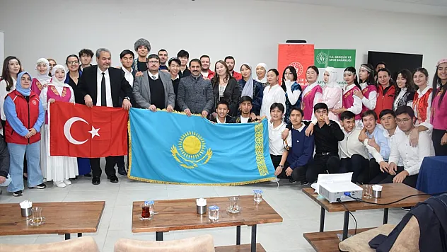 Kazakistan'a Dombralı Tanıtım