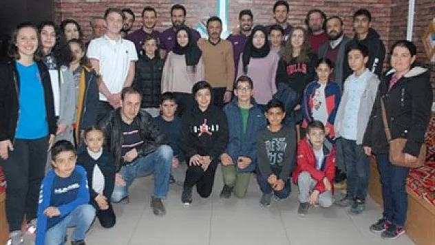 Keçiler öğrencilerle buluştu – Kocatepe Gazetesi