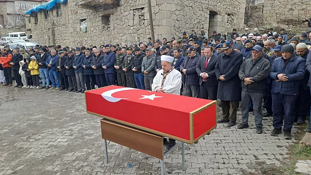 Kıbrıs Gazisi Dualarla Son Yolculuğuna Uğurlandı