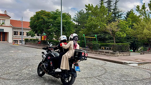Kimliğini Unutan Adayların İmdadına Polis Yetişti