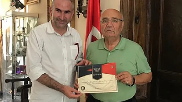 Kırlıoğlu ve Telek'e teşekkür belgesi