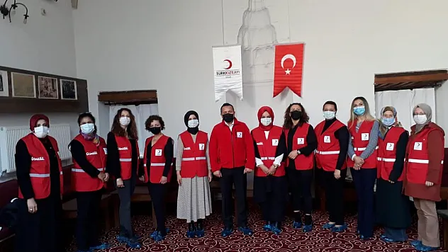 Kızılay gönüllü hanımları bekliyor