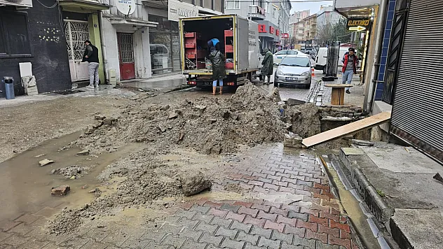 Kocatepe Gazetesi Önünde Çalışma Başladı
